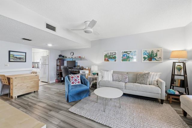 18081 SE Country Club Drive 6-60, Jupiter, FL 33469