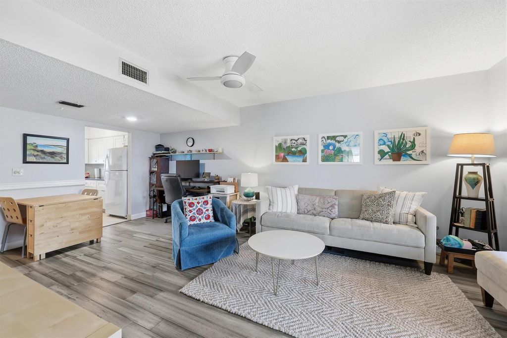 18081 SE Country Club Drive 6-60, Jupiter, FL 33469