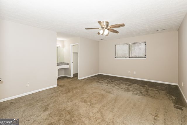 6961 Apache Lane, Riverdale, GA 30274