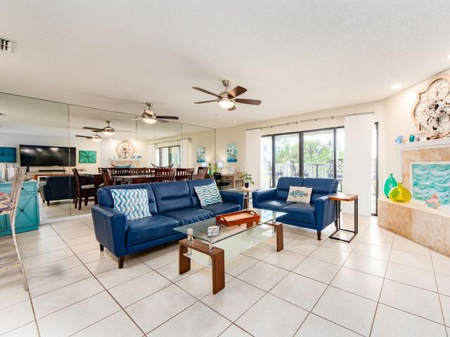 2406 GULF BOULEVARD 204, Indian Rocks Beach, FL 33785