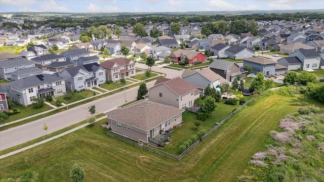 144 Milky Way, Madison, WI 53718