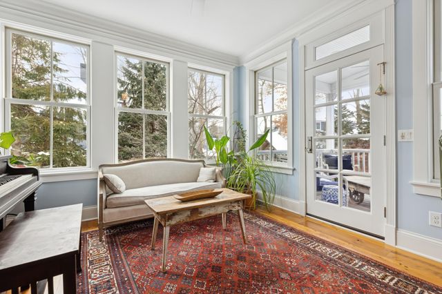 20575 Summerville Road, Deephaven, MN 55331