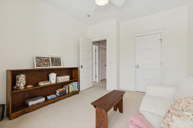 20575 Summerville Road, Deephaven, MN 55331