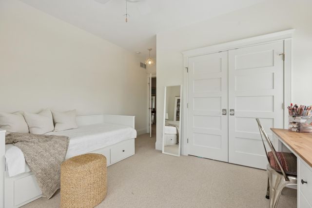 20575 Summerville Road, Deephaven, MN 55331