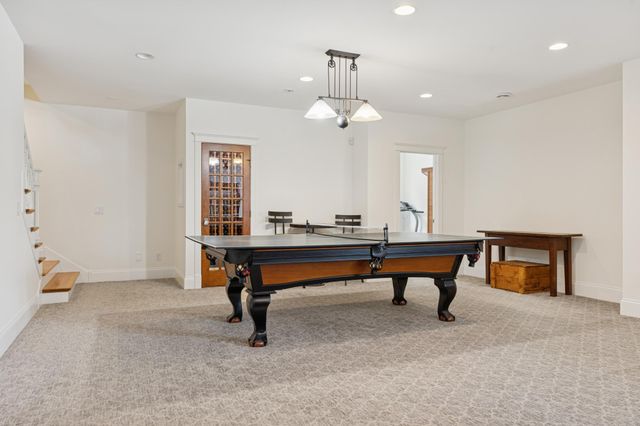 20575 Summerville Road, Deephaven, MN 55331