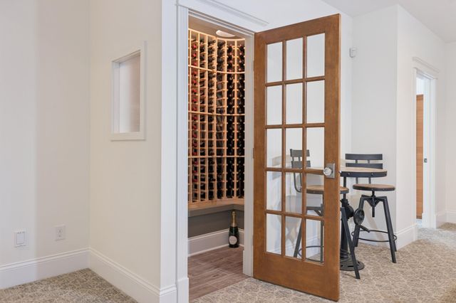 20575 Summerville Road, Deephaven, MN 55331