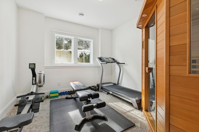 20575 Summerville Road, Deephaven, MN 55331