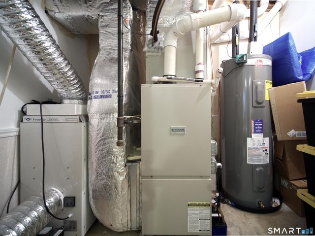 65 Benton Street 65, Fairfield, CT 06825