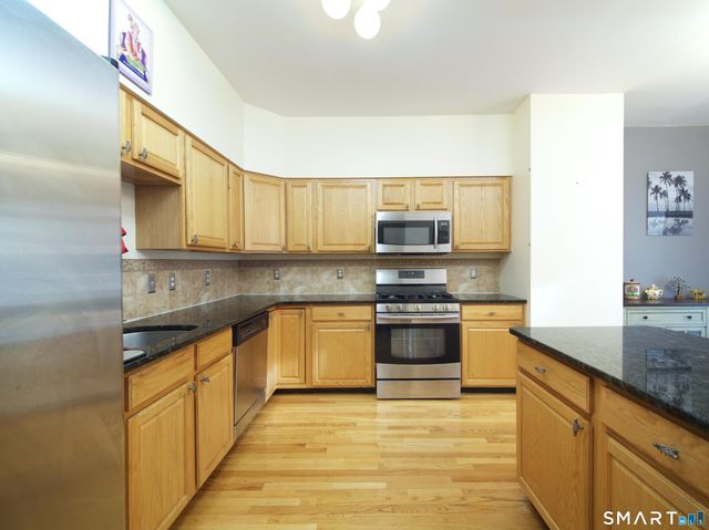 65 Benton Street 65, Fairfield, CT 06825