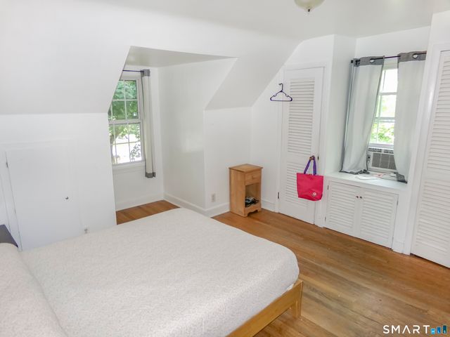 20 Lone Oak Avenue, Waterbury, CT 06710