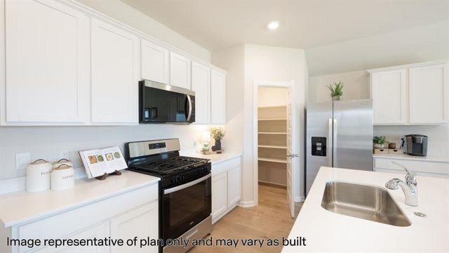 10228 NW 27th Street, Yukon, OK 73099