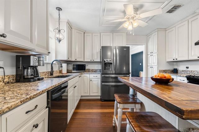 105 Rolling Acres Court, Pearcy, AR 71964