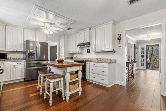 105 Rolling Acres Court, Pearcy, AR 71964