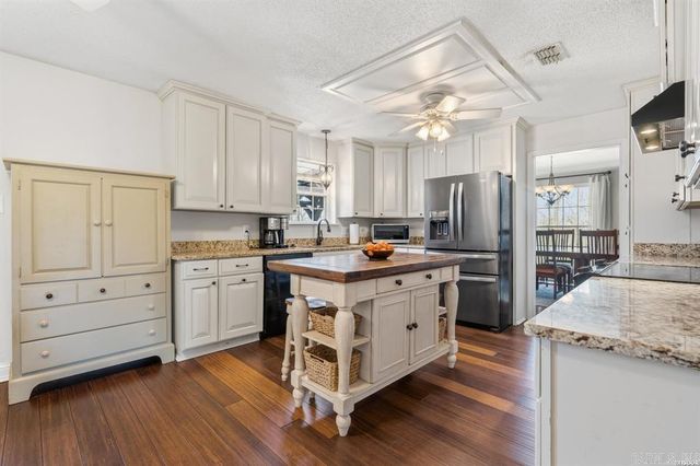 105 Rolling Acres Court, Pearcy, AR 71964