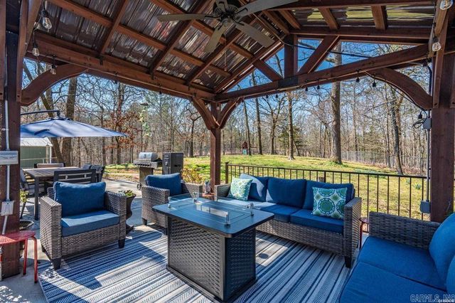 105 Rolling Acres Court, Pearcy, AR 71964