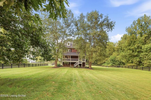 14417 Spring Dr, Prospect, KY 40059