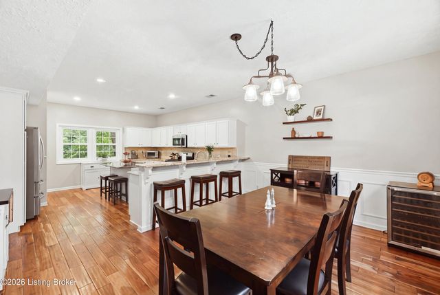 14417 Spring Dr, Prospect, KY 40059