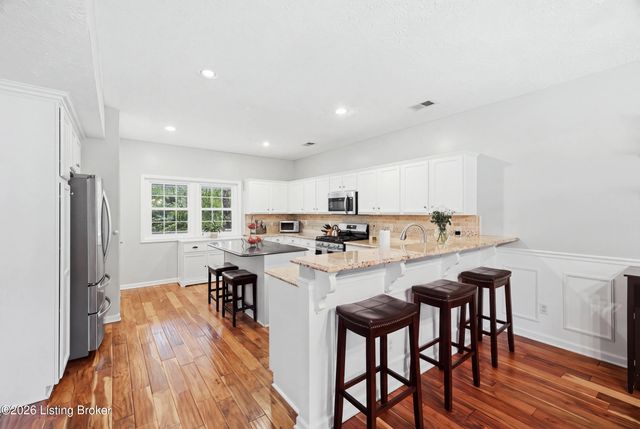14417 Spring Dr, Prospect, KY 40059