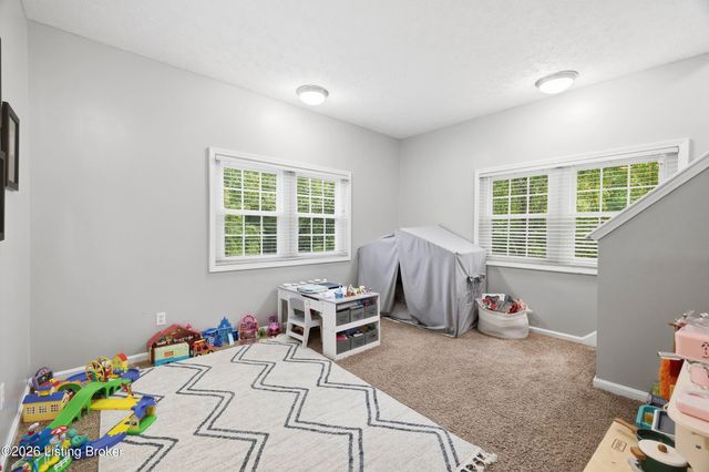 14417 Spring Dr, Prospect, KY 40059