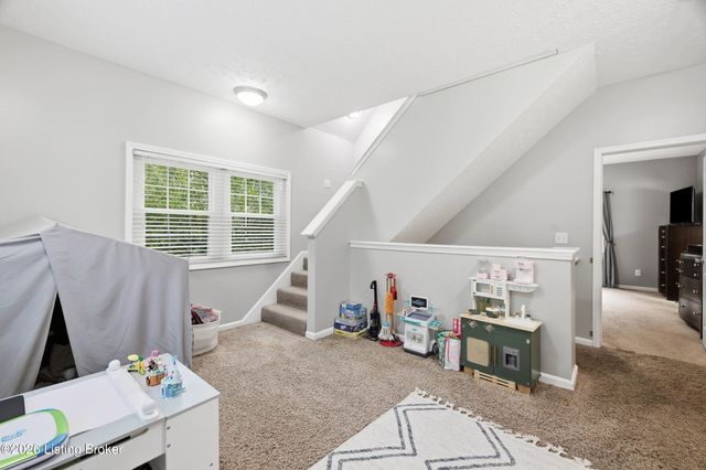 14417 Spring Dr, Prospect, KY 40059