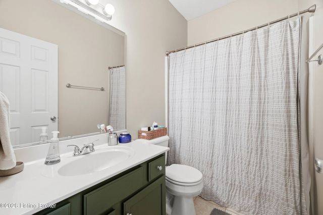 14417 Spring Dr, Prospect, KY 40059