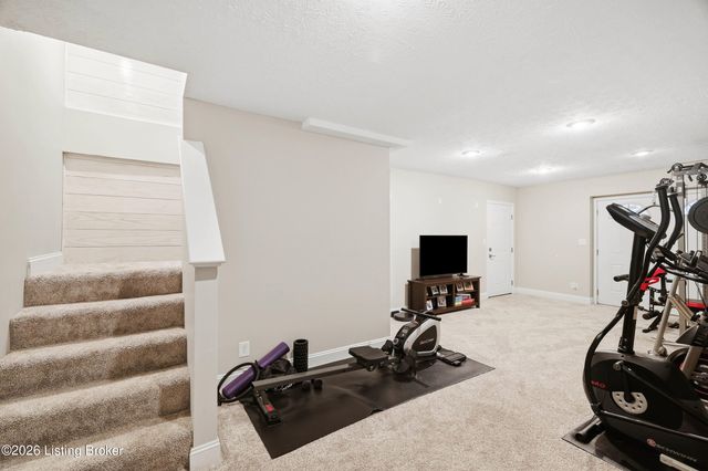 14417 Spring Dr, Prospect, KY 40059