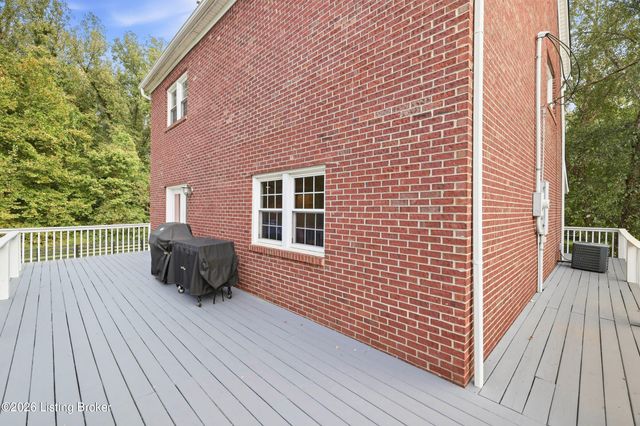 14417 Spring Dr, Prospect, KY 40059