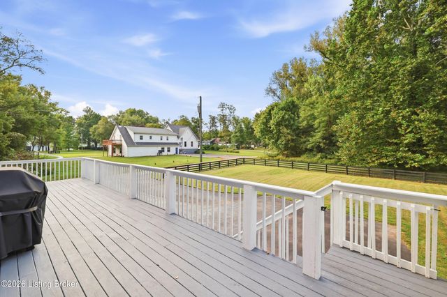 14417 Spring Dr, Prospect, KY 40059