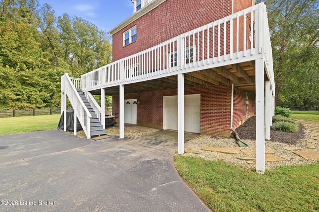 14417 Spring Dr, Prospect, KY 40059