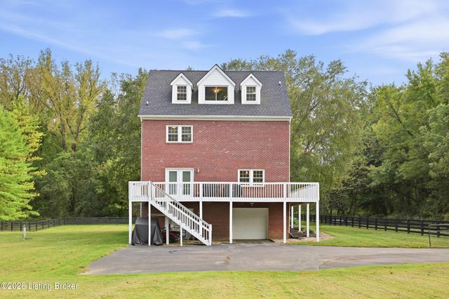 14417 Spring Dr, Prospect, KY 40059