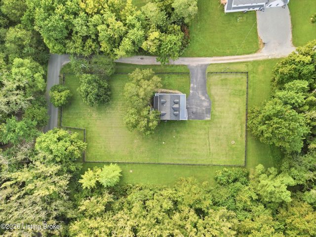 14417 Spring Dr, Prospect, KY 40059