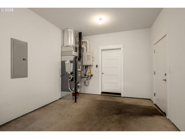 6402 Se JORDAN St, Milwaukie, OR 97222
