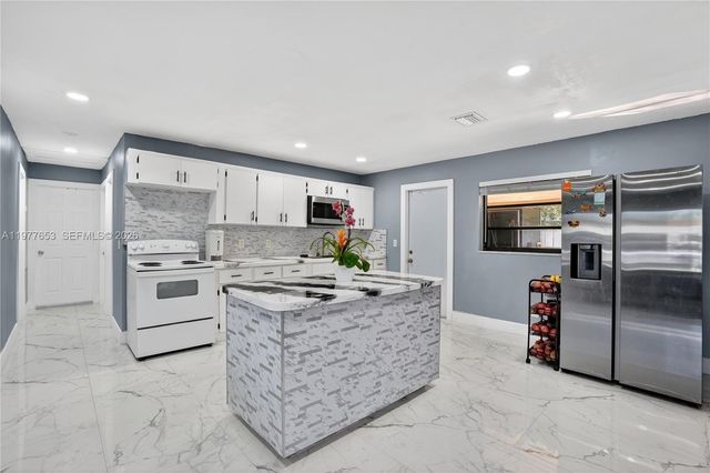 1318 13th Street, West Palm Beach, FL 33401