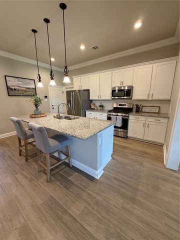 457 Mangrove Lane, Bossier City, LA 71111
