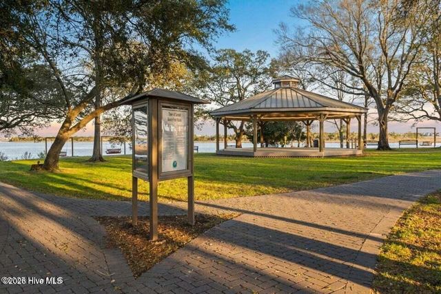 9262 Katharine Court SW, Calabash, NC 28467