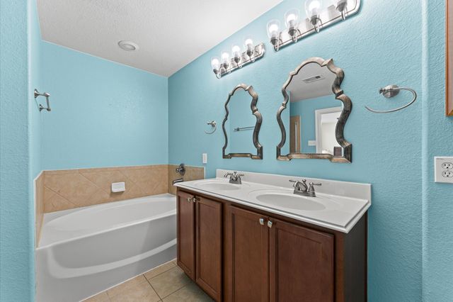 18714 Walden Glen Circle, Humble, TX 77346