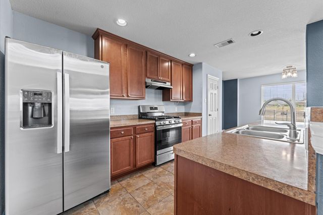 18714 Walden Glen Circle, Humble, TX 77346