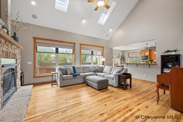 7712 SHADOW MTN CIR, Cheyenne, WY 82009