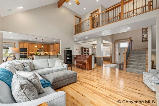 7712 SHADOW MTN CIR, Cheyenne, WY 82009