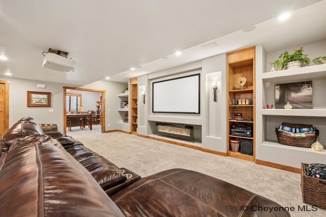 7712 SHADOW MTN CIR, Cheyenne, WY 82009