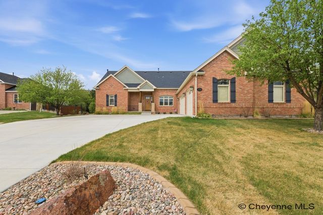 7712 SHADOW MTN CIR, Cheyenne, WY 82009