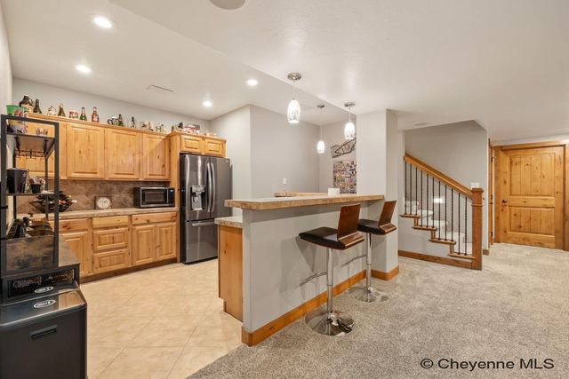 7712 SHADOW MTN CIR, Cheyenne, WY 82009