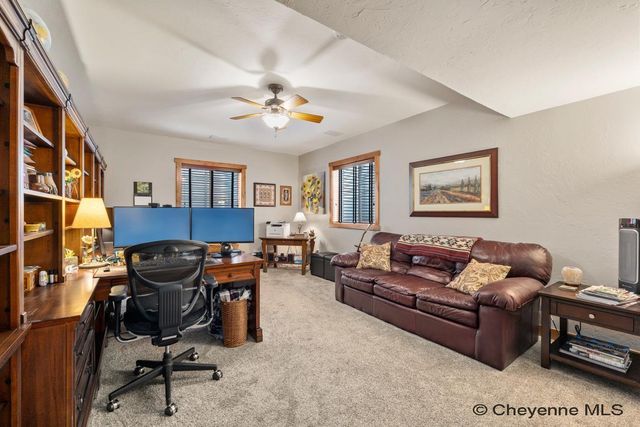 7712 SHADOW MTN CIR, Cheyenne, WY 82009