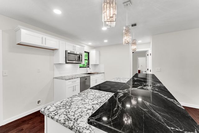3428 S Fort Avenue, Springfield, MO 65807