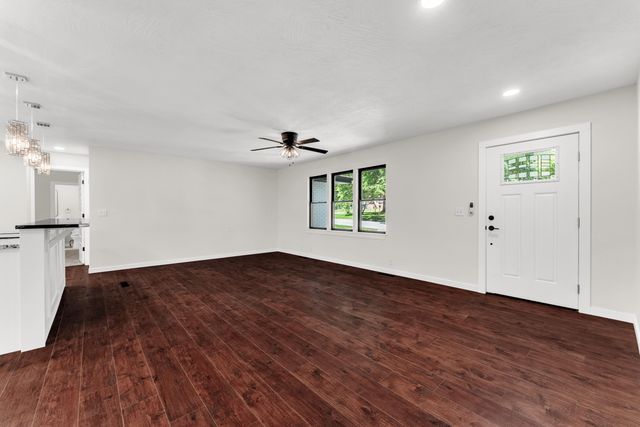 3428 S Fort Avenue, Springfield, MO 65807