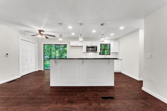3428 S Fort Avenue, Springfield, MO 65807