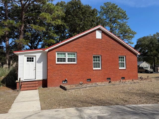 2618 Rion St., Georgetown, SC 29440