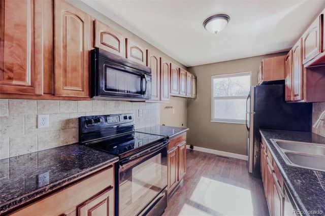 7953 Chase Circle 200, Arvada, CO 80003