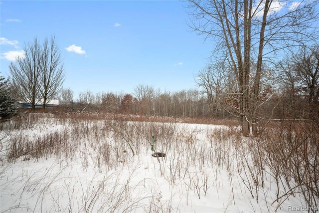 000 Victory Drive, Howell, MI 48843