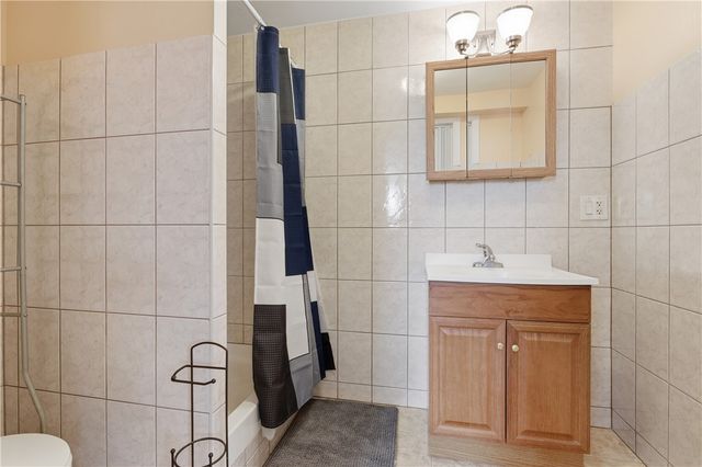 126 Lilac Avenue, Woonsocket, RI 02895